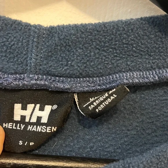 Vintage Helly Hansen Men's Blue and White Long Sleeve Fleece Sweater - Picture 3 of 4